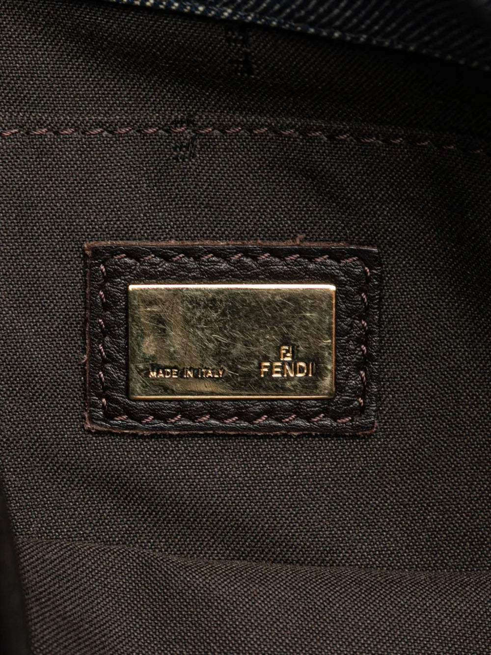 Pre-OwnedFendi Pre-Owned2000-2010 Zucca Trimmed Denim Buckle Flap Bag crossbody bag