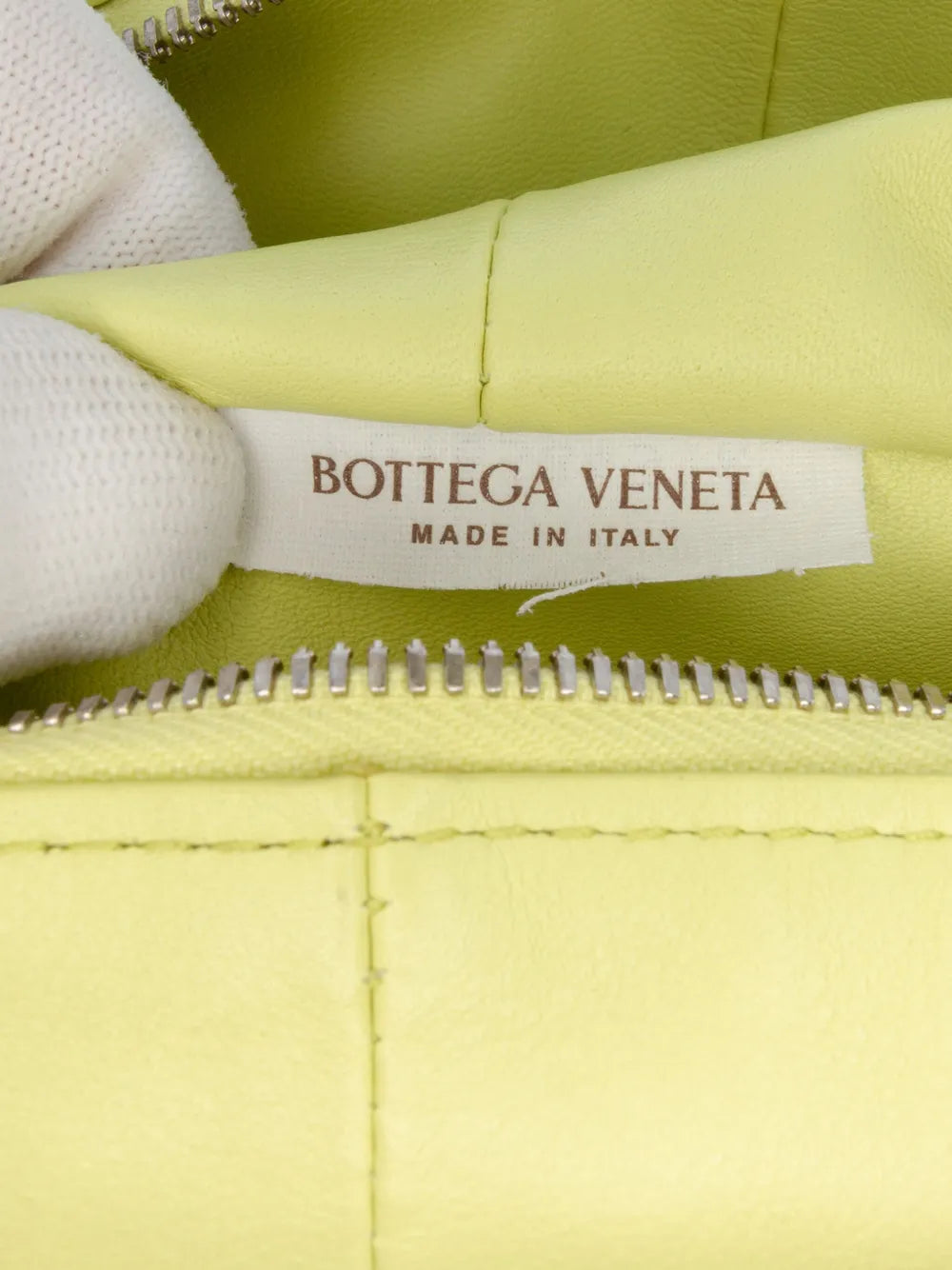 Pre-OwnedBottega Veneta Pre-Owned2012-2025 Mini Calfskin Double Knot handbag