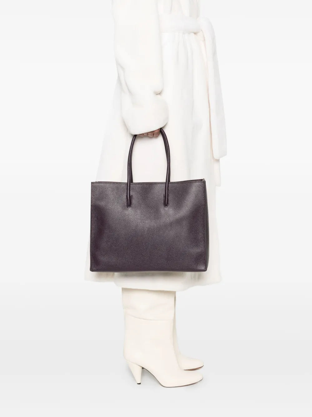 Coccinellelarge Myrtha embossed-logo tote bag