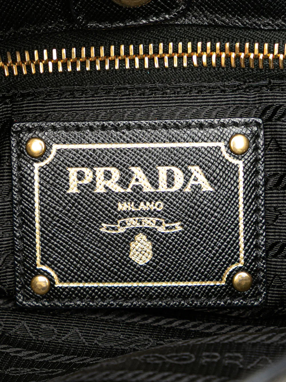Pre-OwnedPrada Pre-Owned2013-2025 Saffiano Trimmed Tessuto Snap crossbody bag