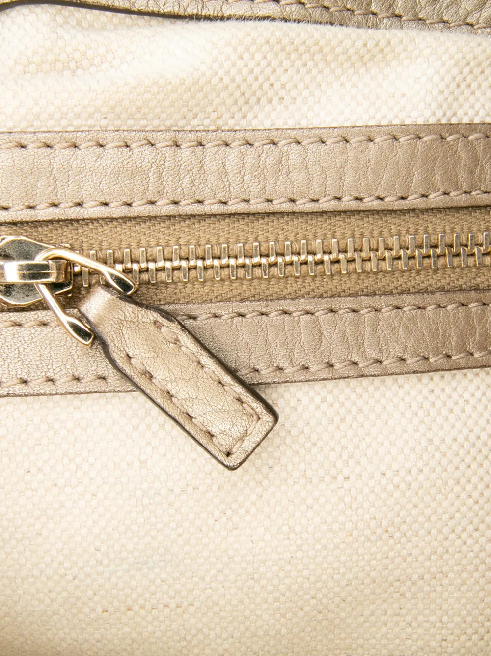 Pre-OwnedGucci Pre-Owned2016-2025 GG Canvas Bella Flap satchel