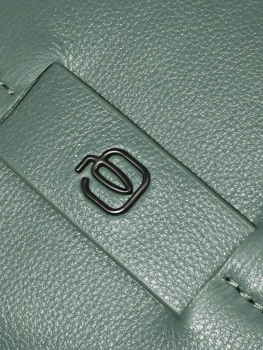 PIQUADROzip leather backpack