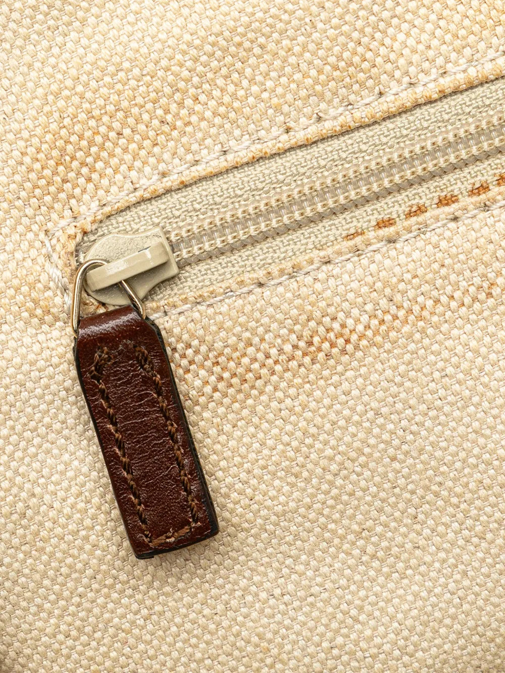 Pre-OwnedGucci Pre-Owned2000-2015 GG Canvas Sukey satchel