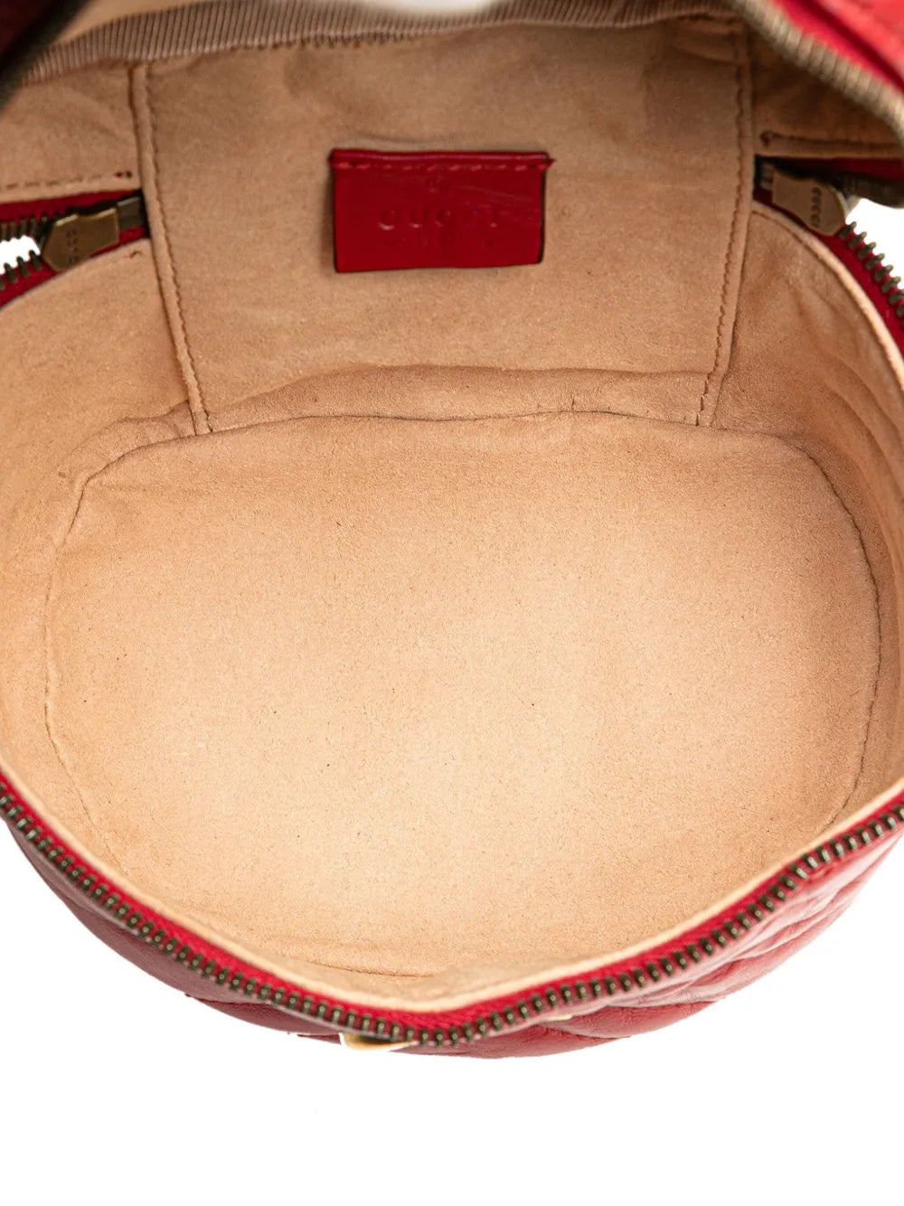 Pre-OwnedGucci Pre-Owned2016-2025 Mini GG Marmont Matelasse Leather Round backpack