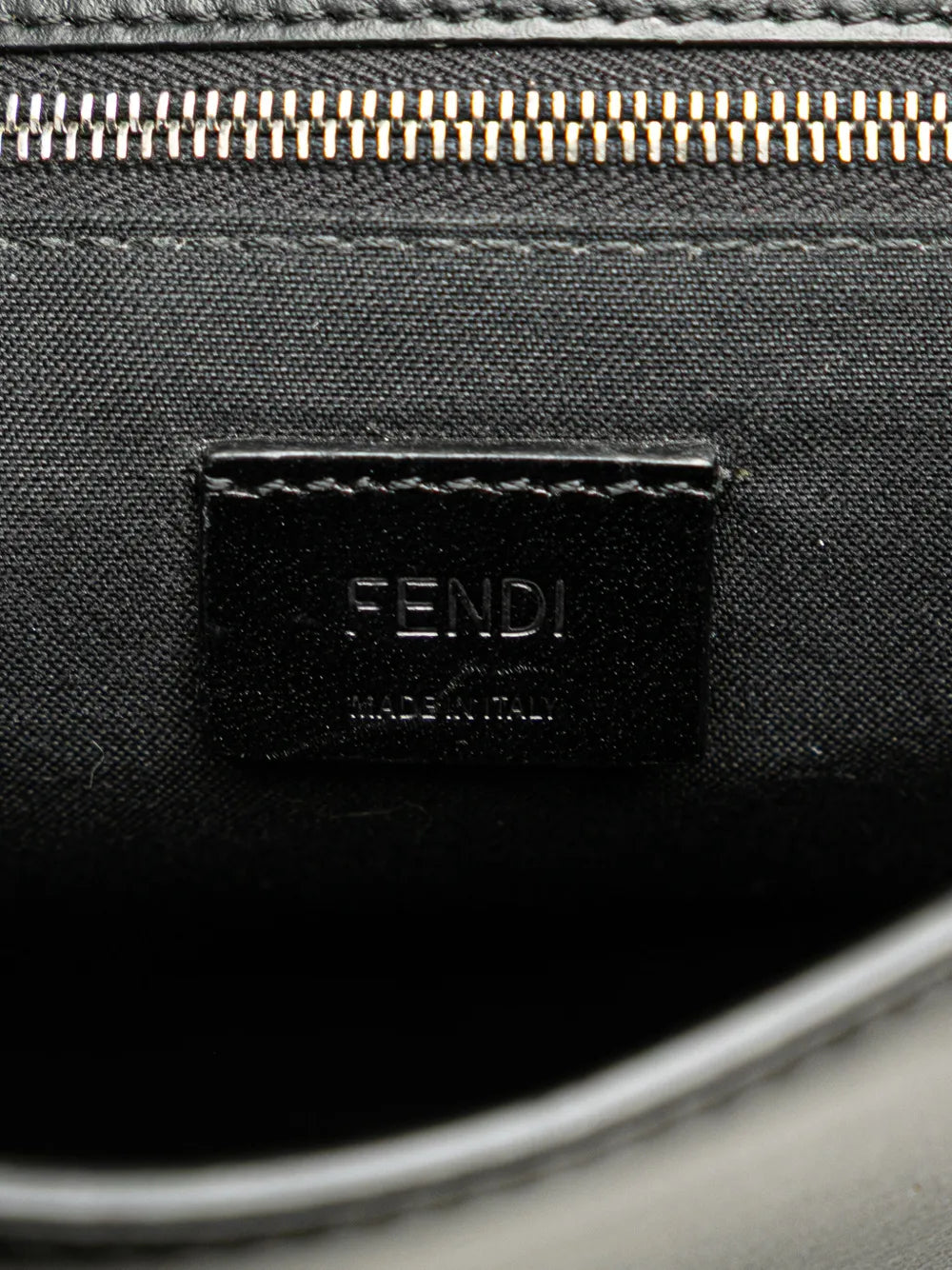 Pre-OwnedFendi Pre-Owned2010-2025 Calfskin and Canvas FF 1974 Flat Baguette crossbody bag