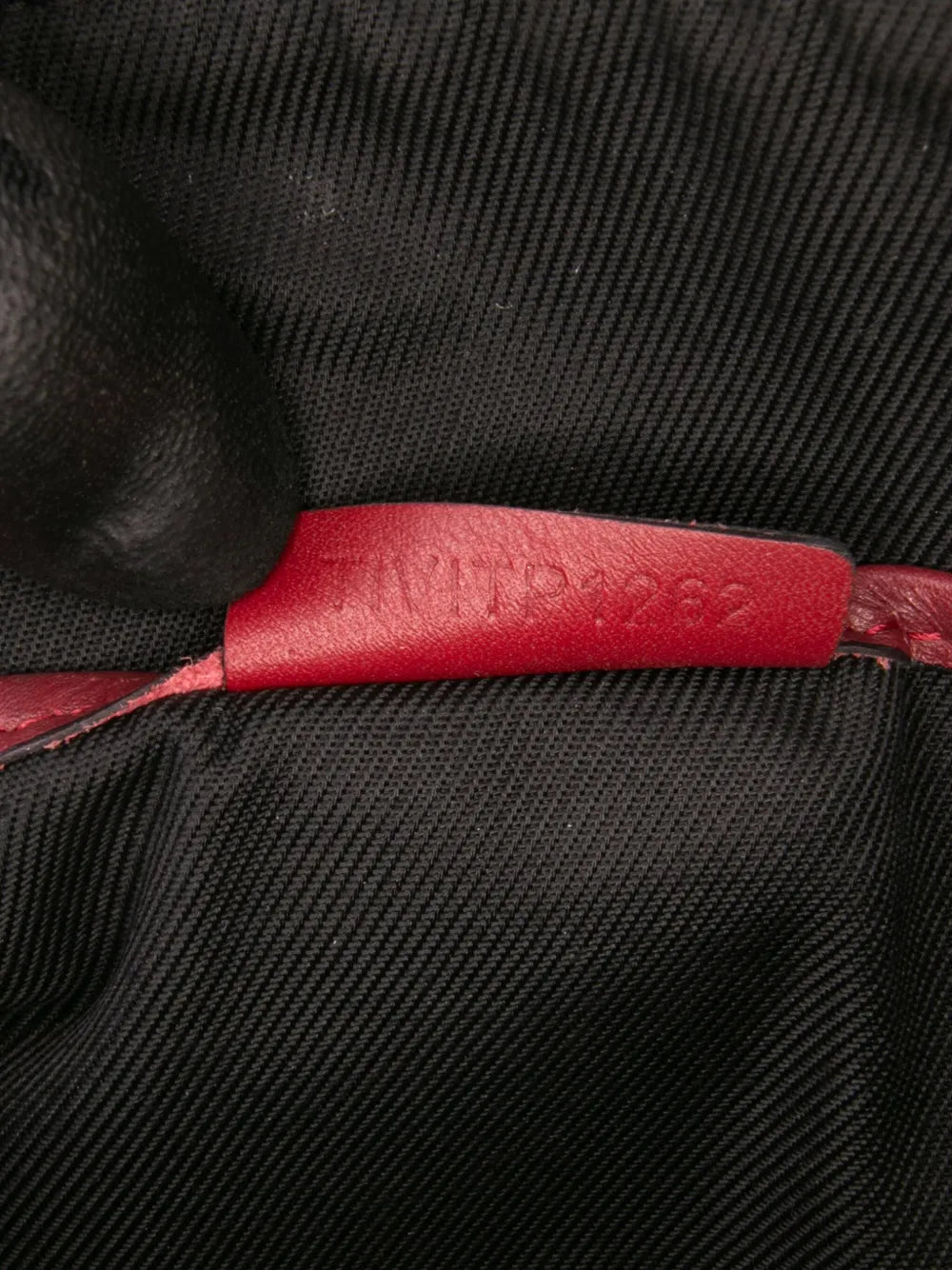 Pre-OwnedBurberry Pre-Owned2000-2017 Haymarket Check Chichester Canvas crossbody bag