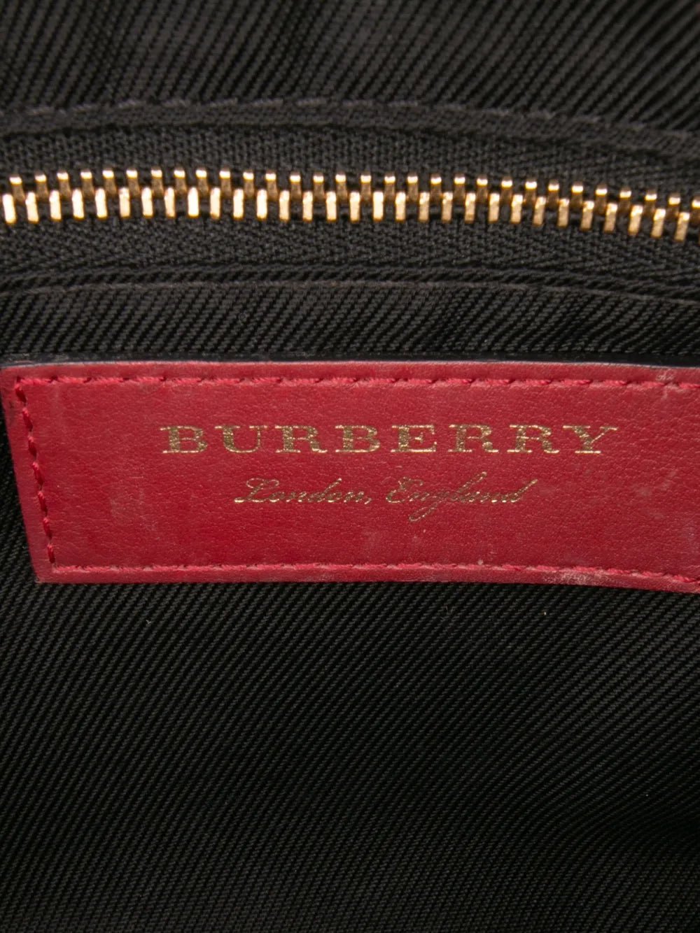 Pre-OwnedBurberry Pre-Owned2000-2017 Haymarket Check Chichester Canvas crossbody bag