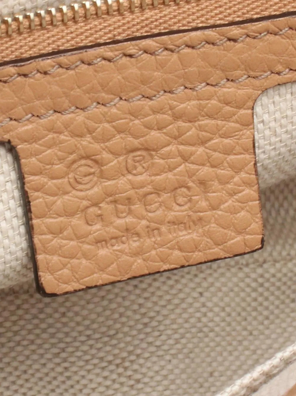Pre-OwnedGucci Pre-Owned2000-2015 Medium Leather Soho Chain Flap crossbody bag