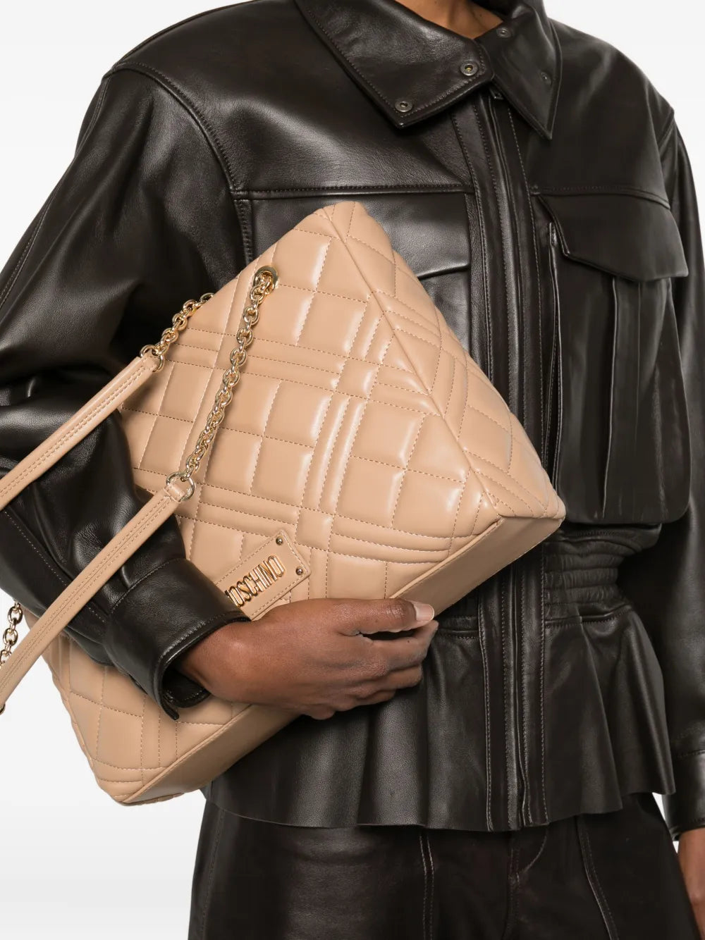 Love Moschinoquilted chain-strap shoulder bag