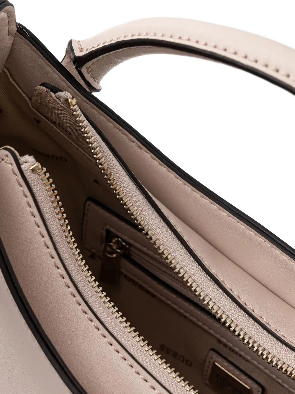 GUESS USATatum charm-detail tote bag