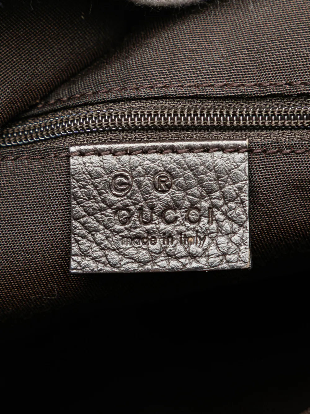 Pre-OwnedGucci Pre-Owned2000-2015 GG Crystal Abbey D Ring crossbody bag
