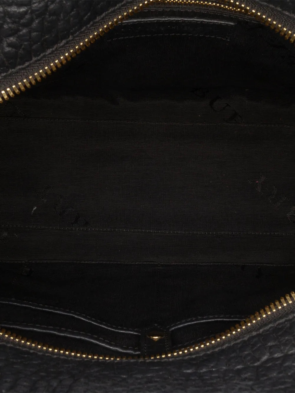 Pre-OwnedBurberry Pre-Owned2000-2017 Medium Grained Leather Clifton satchel