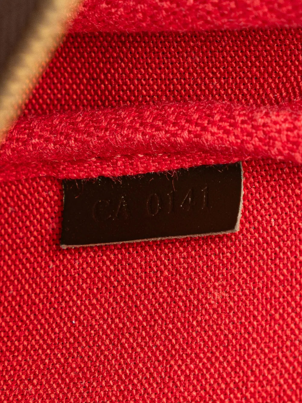 Pre-OwnedLouis Vuitton Pre-Owned2011 Damier Ebene Pochette Accessoires shoulder bag