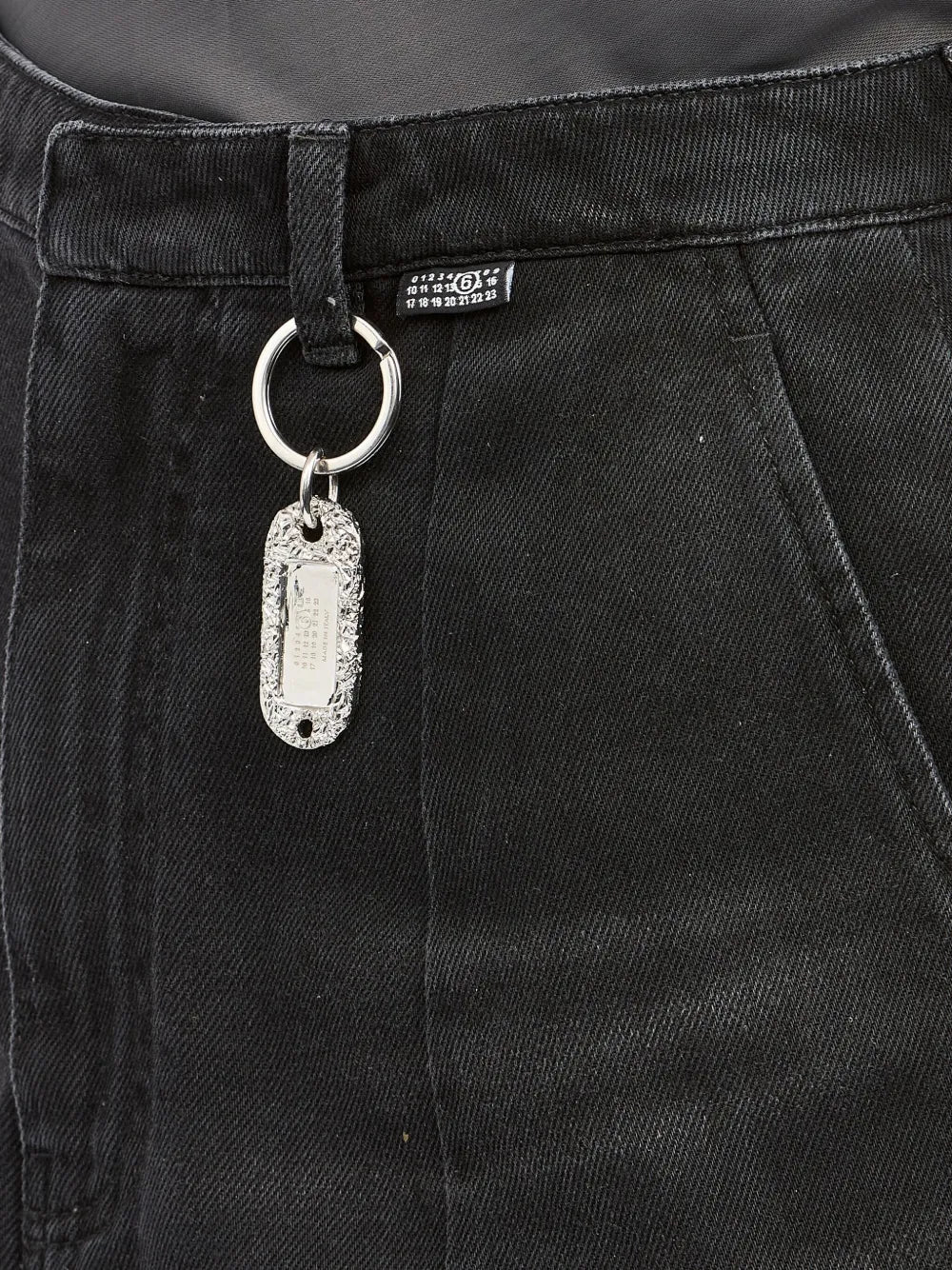 New SeasonMM6 Maison MargielaFoil keyring