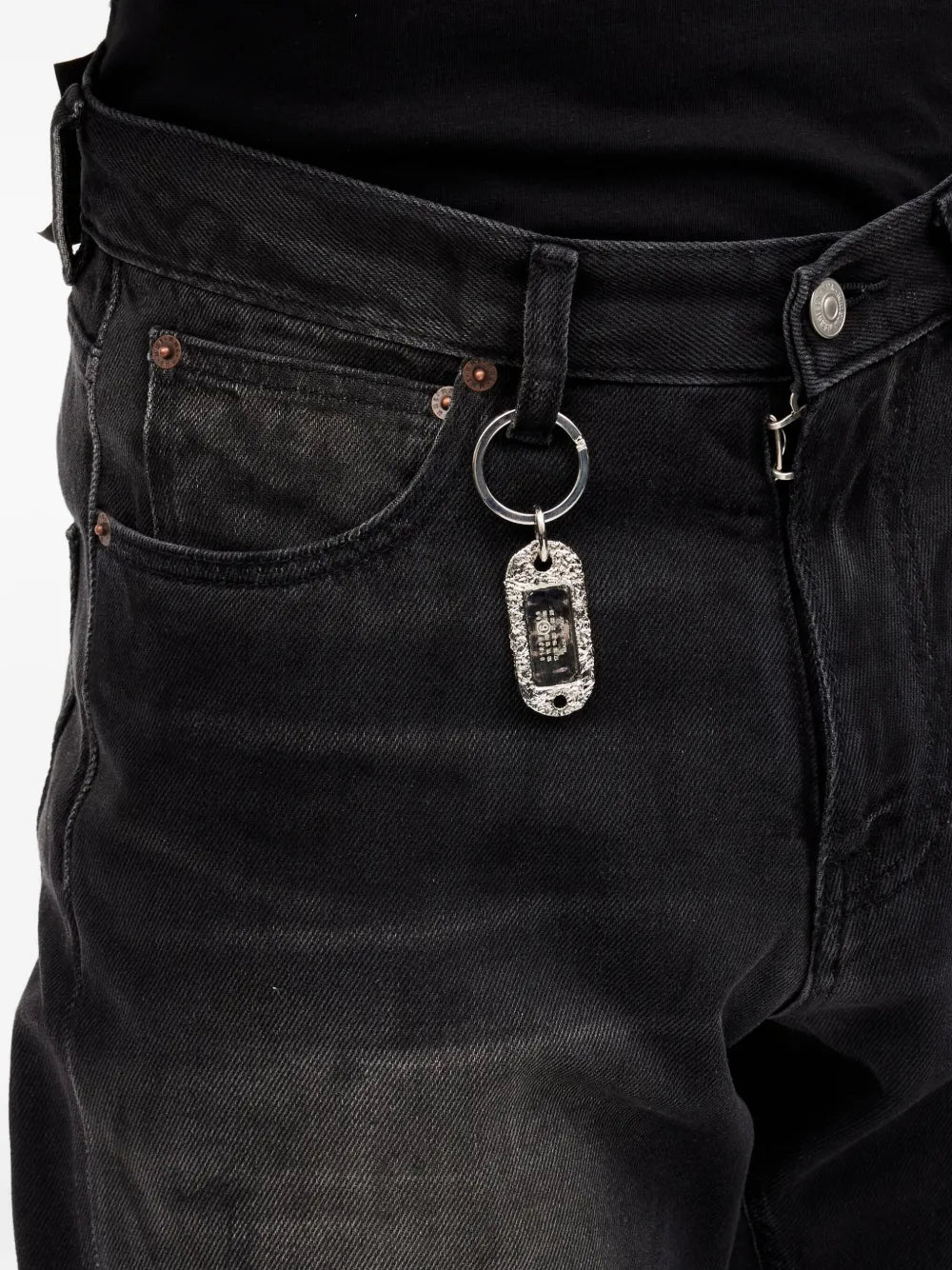 New SeasonMM6 Maison MargielaFoil keyring
