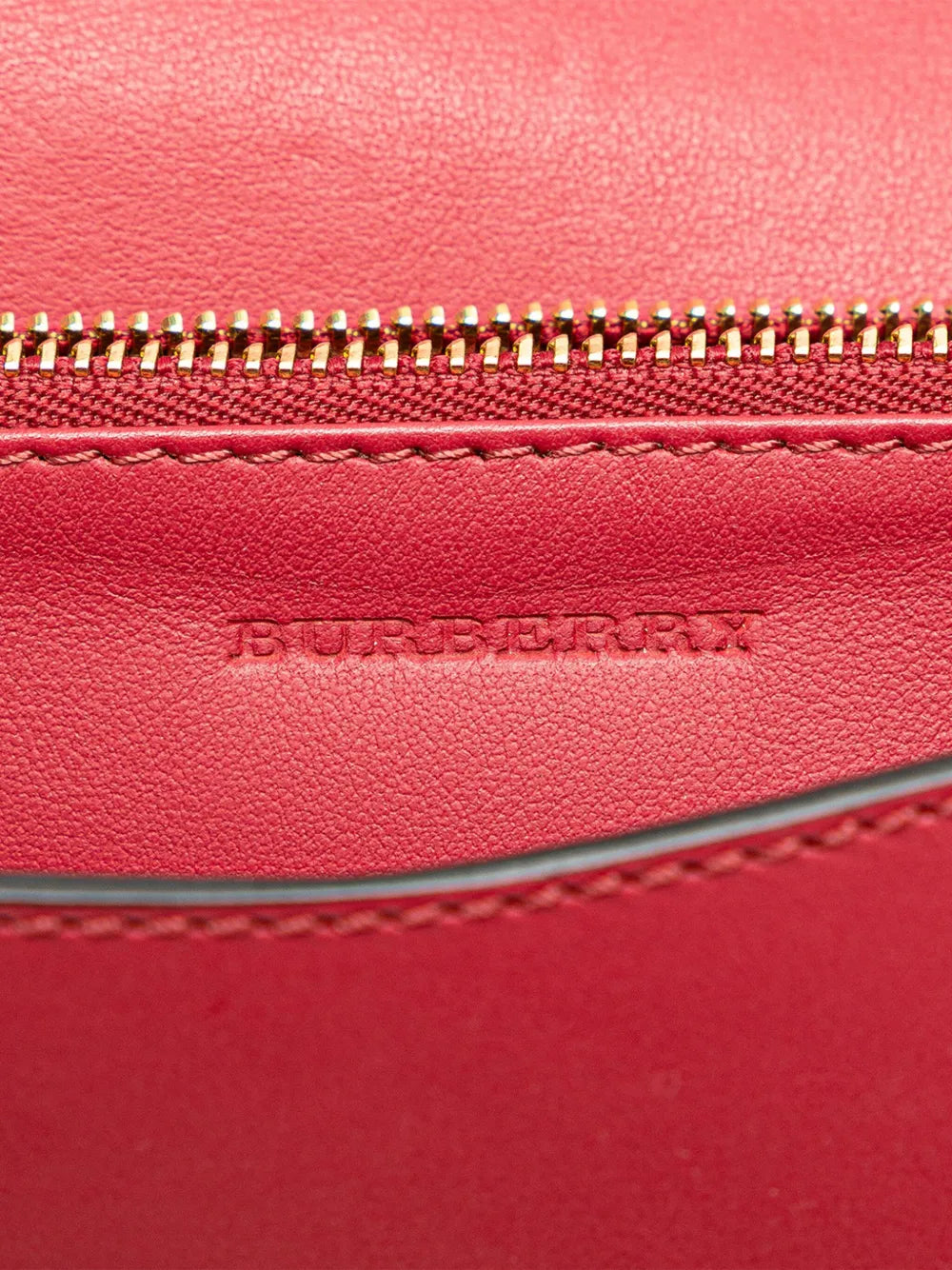 Pre-OwnedBurberry Pre-Owned2000-2010 Leather Madison Wallet On Chain crossbody bag