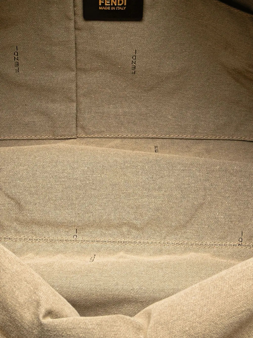 Pre-OwnedFendi Pre-Owned2010-2025 Medium Leather Chains tote bag