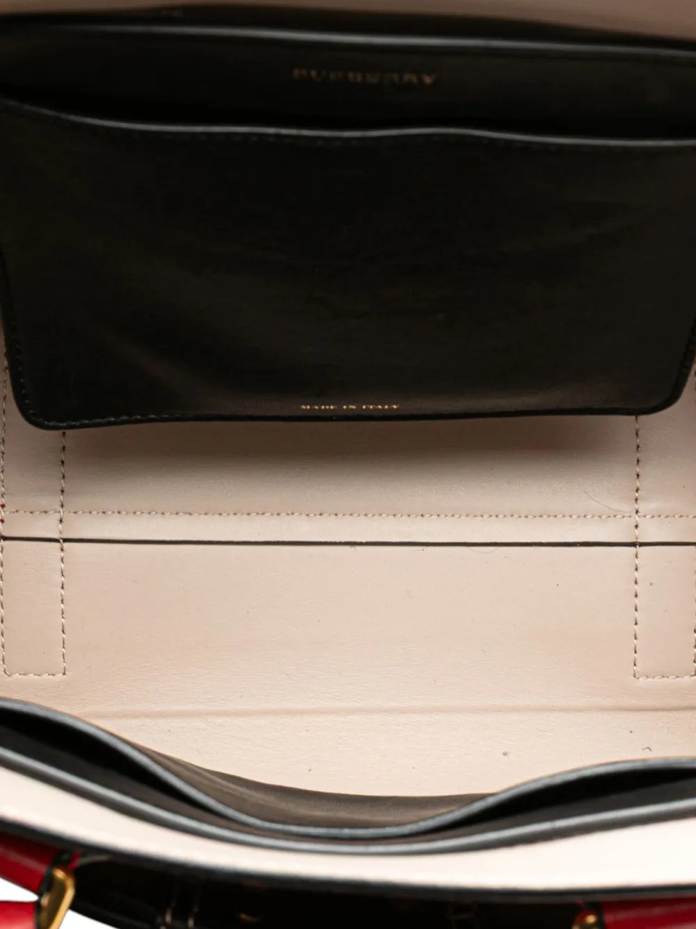 Pre-OwnedBurberry Pre-Owned2010-2025 Small Grained Calfskin Belt satchel