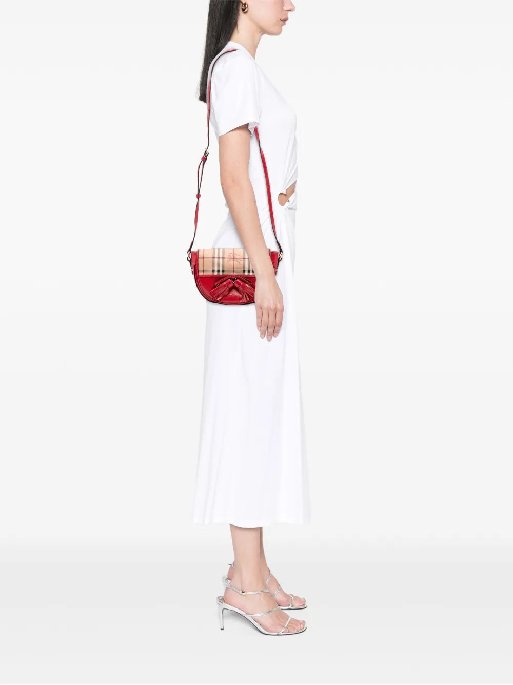 Pre-OwnedBurberry Pre-Owned2000-2017 Patent Leather and Haymarket Check Coated Canvas Maydown crossbody bag