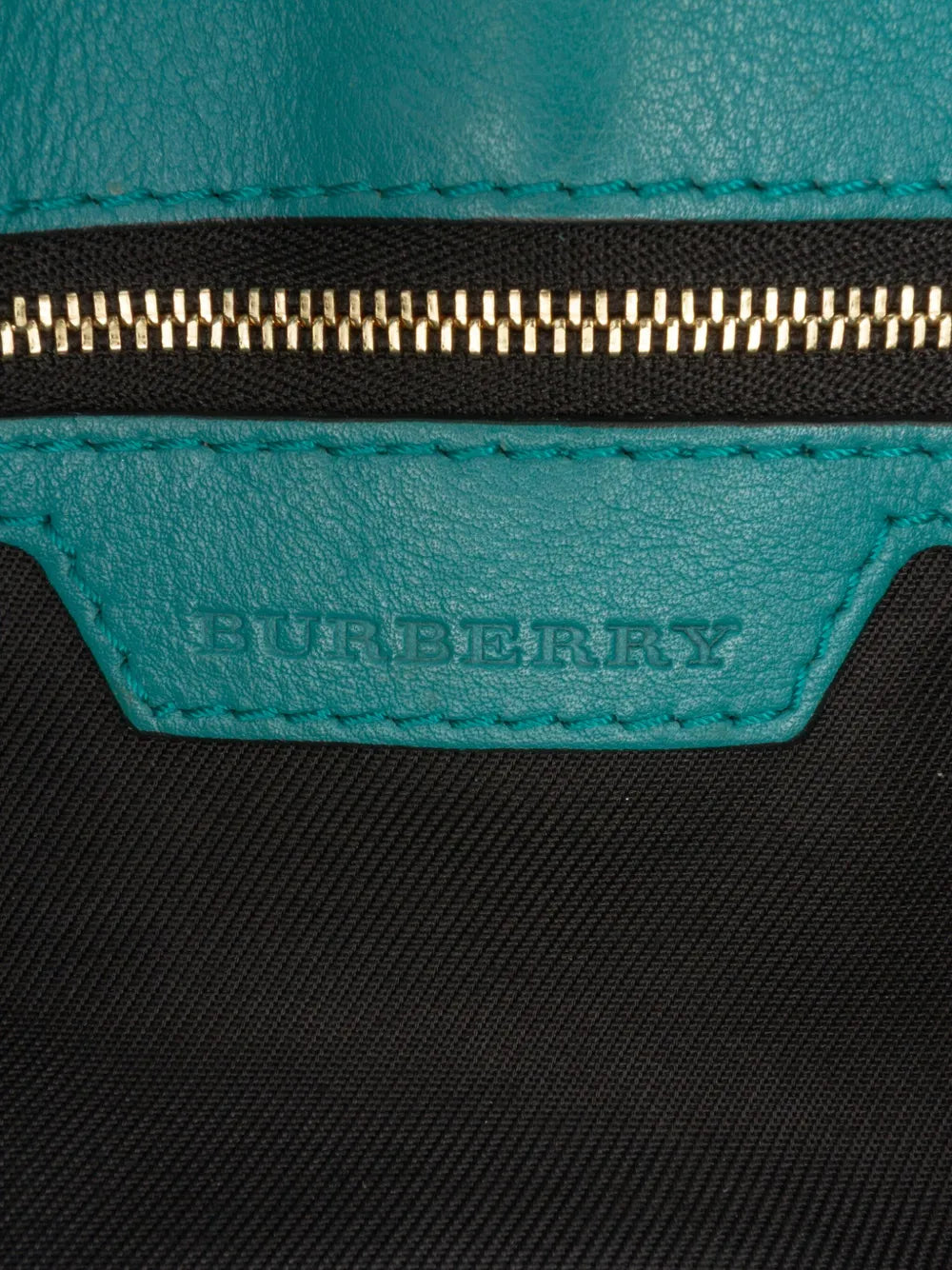 Pre-OwnedBurberry Pre-Owned2000-2017 Haymarket Check Canvas Leah crossbody bag