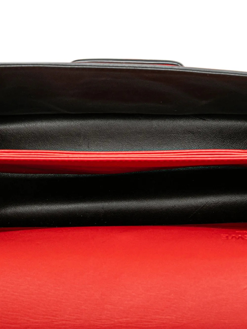 Pre-OwnedLoewe Pre-Owned2015 Medium Leather Barcelona crossbody bag