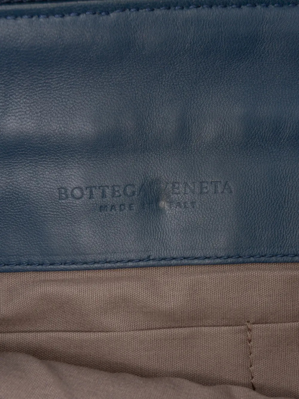 Pre-OwnedBottega Veneta Pre-Owned2012-2025 Nappa Intrecciato Metropolis clutch bag
