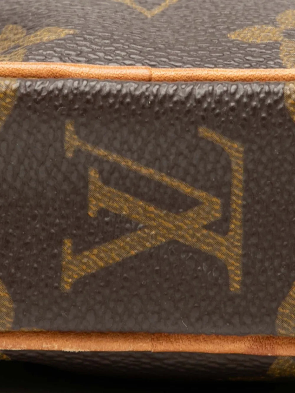 Pre-OwnedLouis Vuitton Pre-Owned1999 Monogram Mini Danube crossbody bag