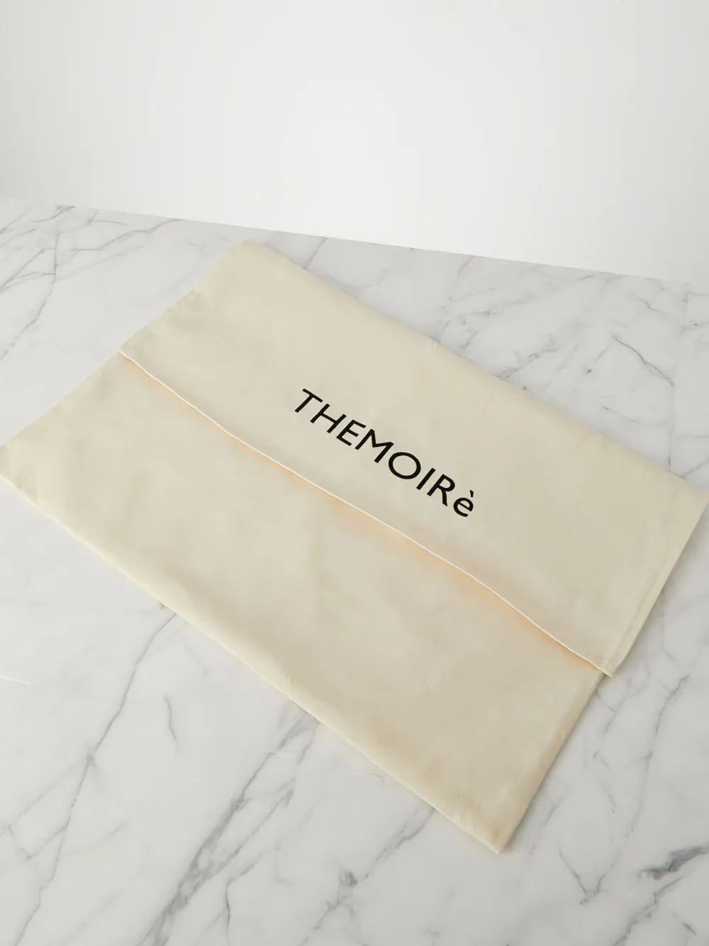 Themoirera tote bag