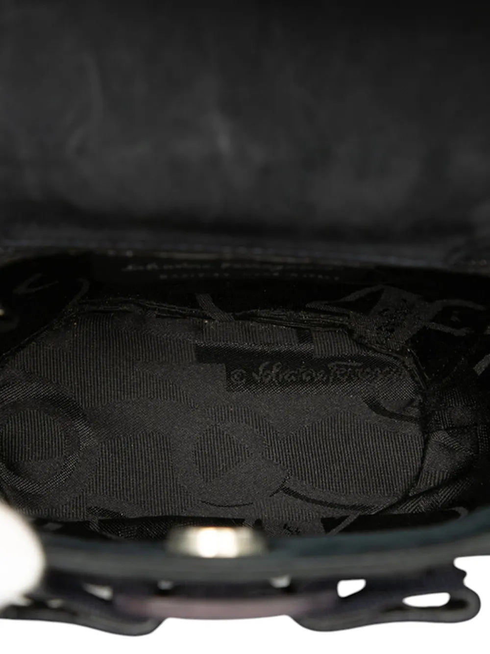 Pre-OwnedFerragamo Pre-Owned1990-2025 Suede Vara Bow bucket bag