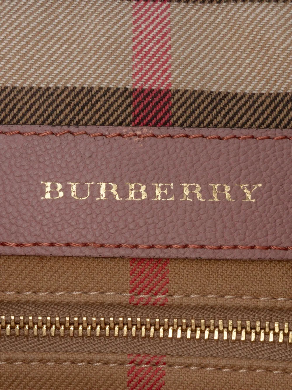 Pre-OwnedBurberry Pre-Owned2000-2017 Small Grained Calfskin Helmsley crossbody bag