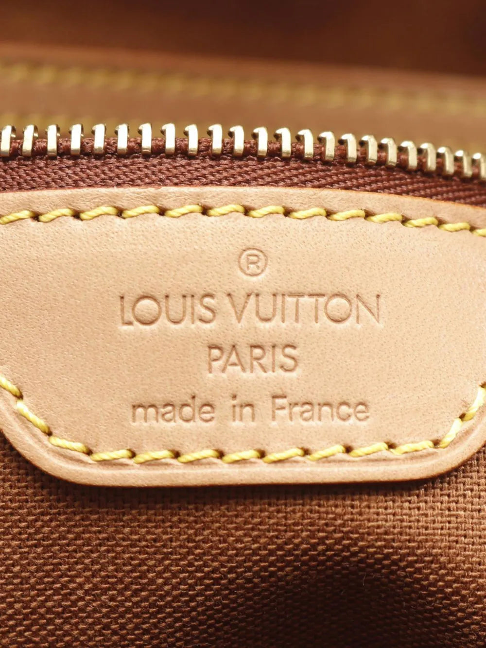 Pre-OwnedLouis Vuitton Pre-Owned2002 Monogram Mini Looping shoulder bag