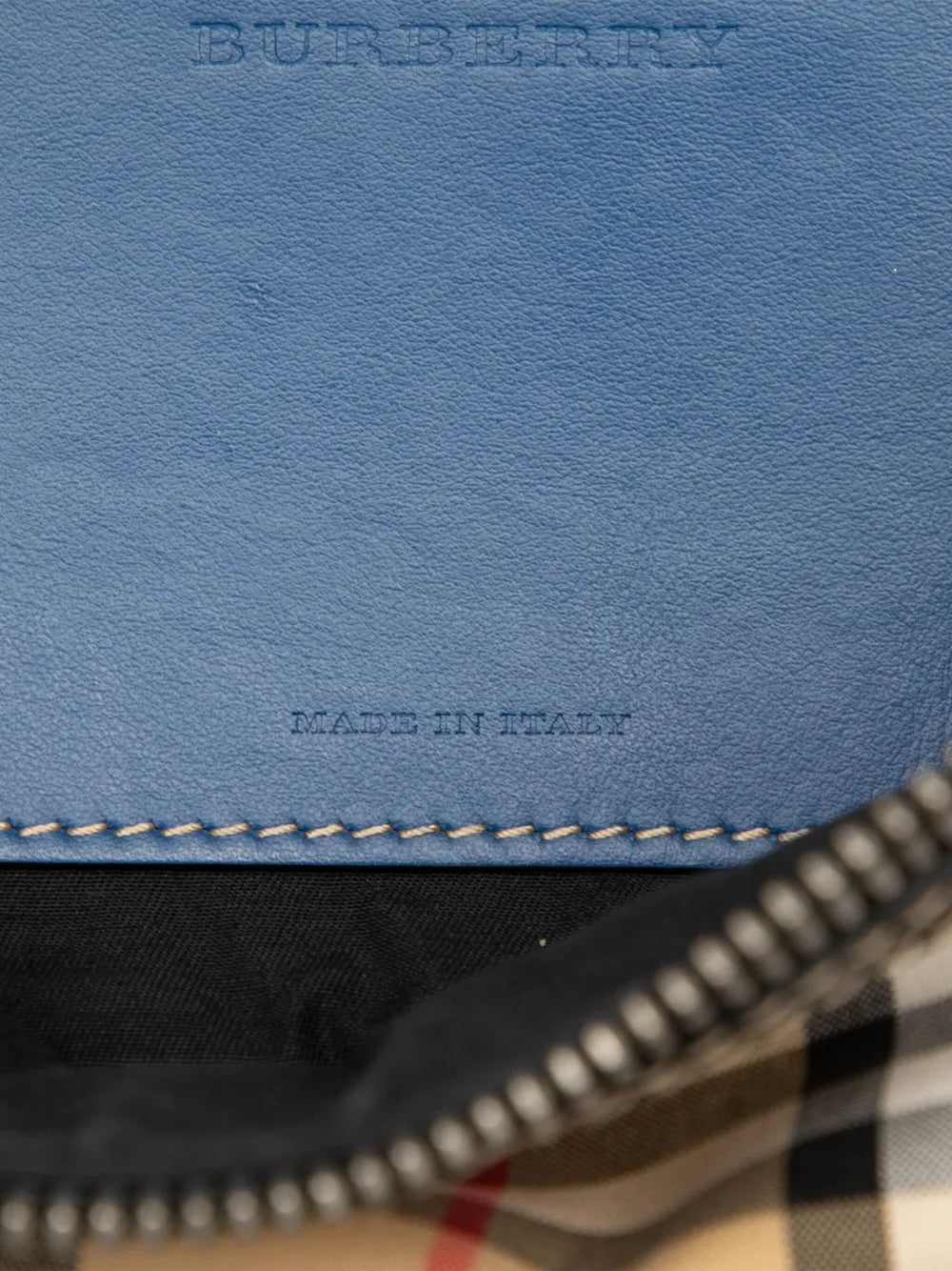 Pre-OwnedBurberry Pre-Owned2000-2025 House Check Nylon Sonny belt bag