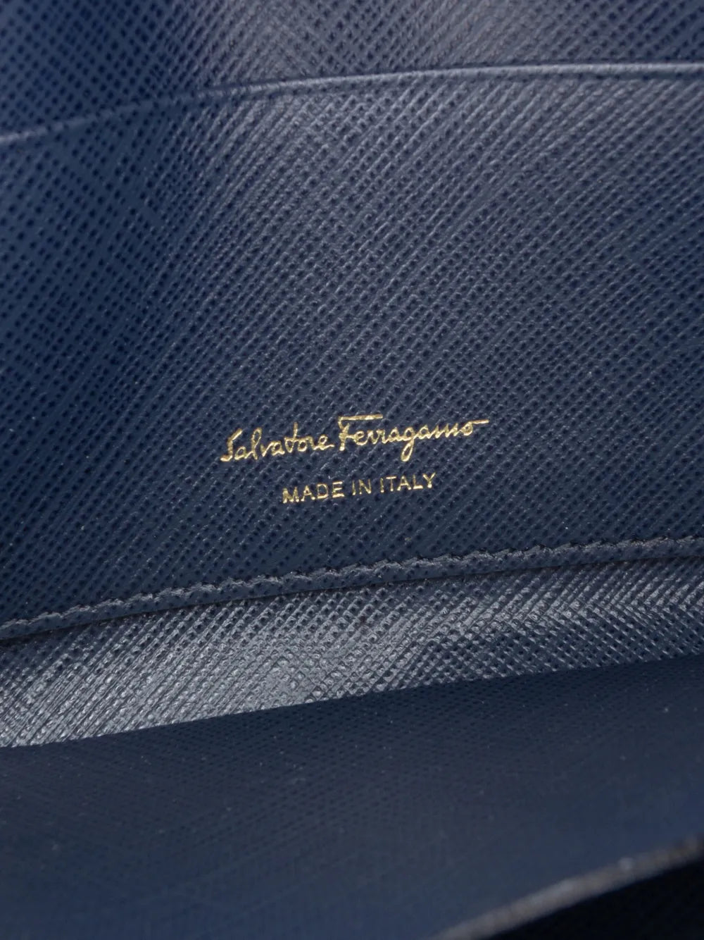 Pre-OwnedFerragamo Pre-Owned2010-2025 Leather Double Gancini Wallet on Chain crossbody bag