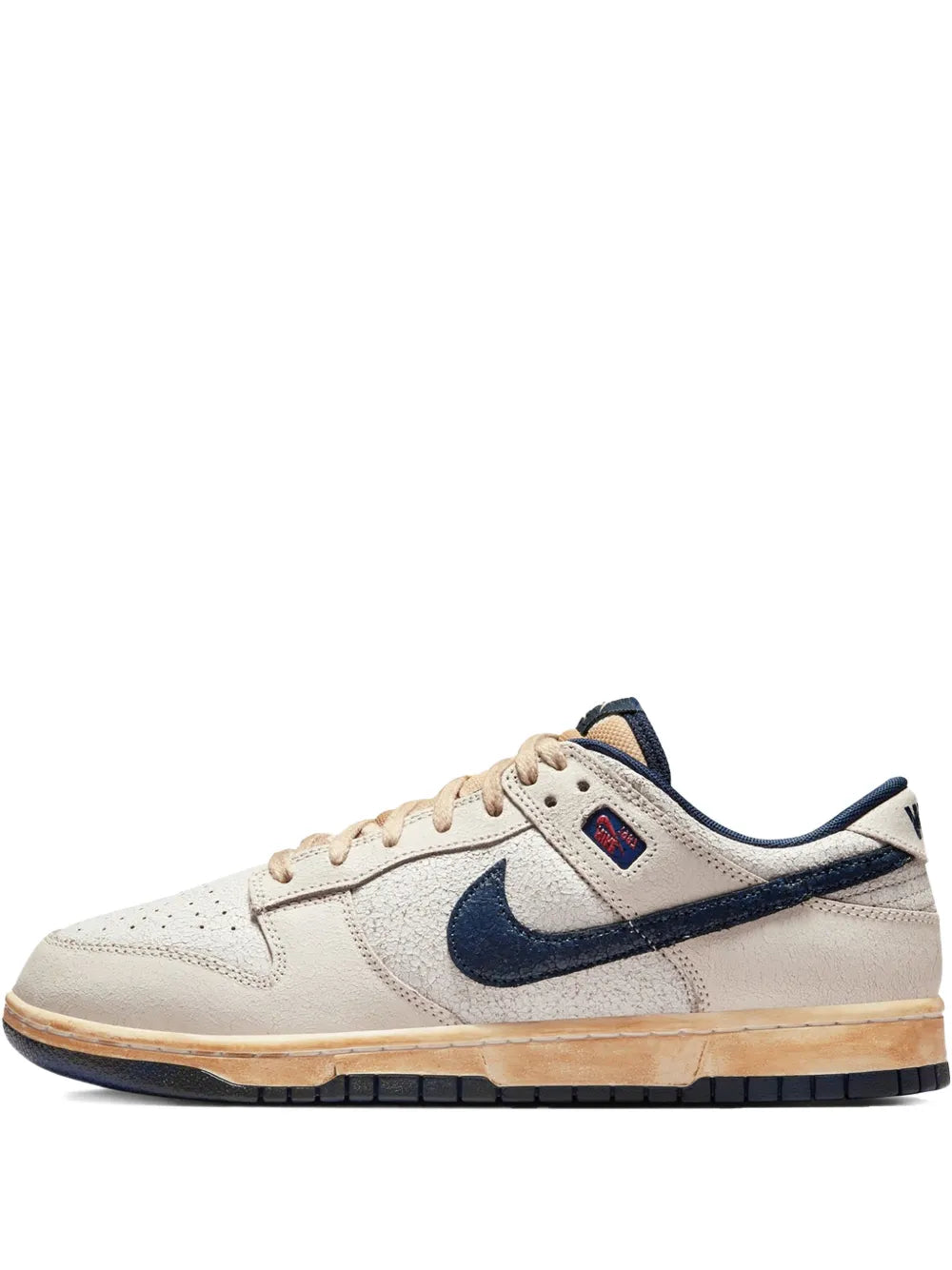 Dunk Low Sneakers