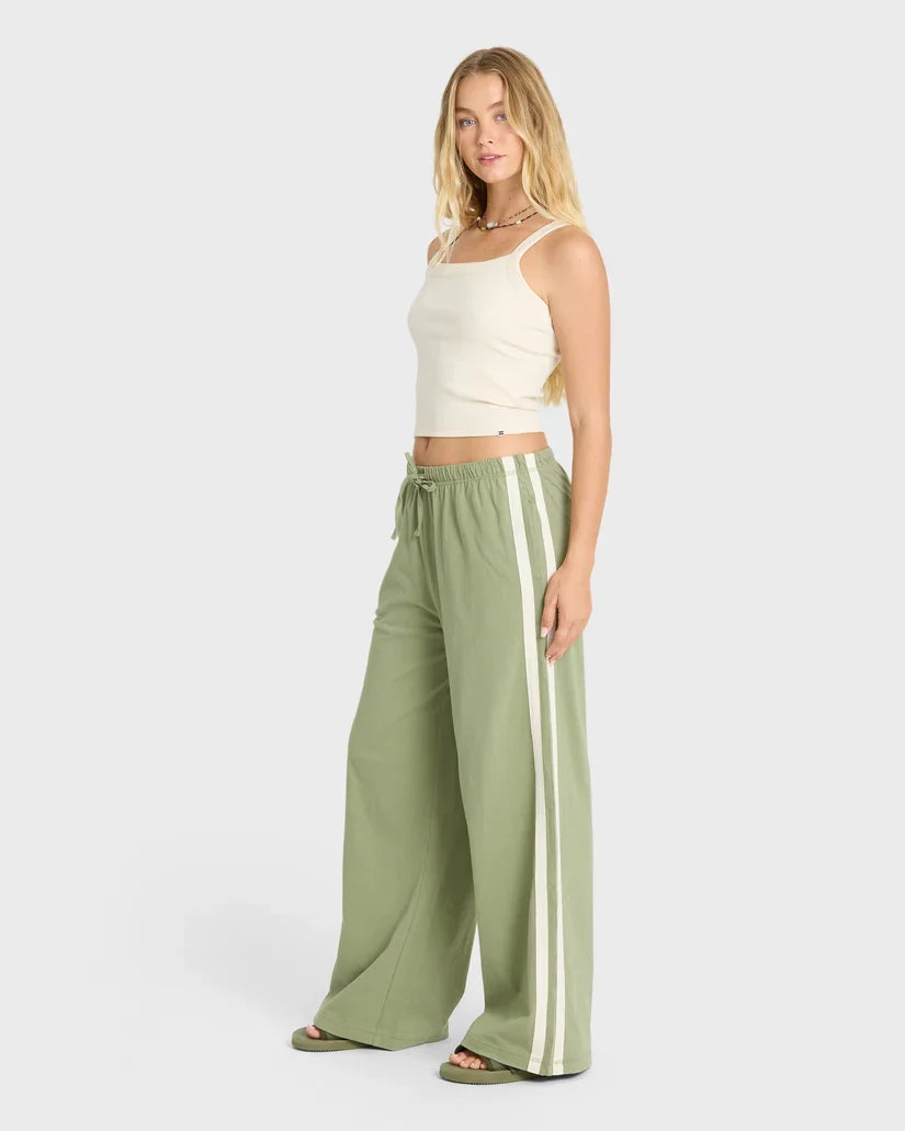 Wave Stamp Knit Pant