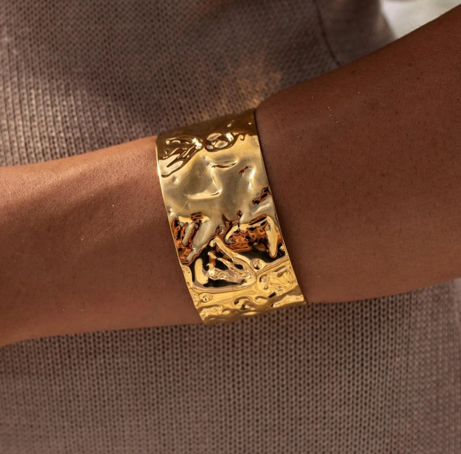 Siren Cuff